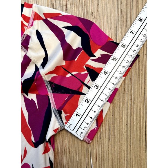 J. Dow Fitness - Women's Abstract Print Sports Crop Top - Extra Small - Picture 7 of 11